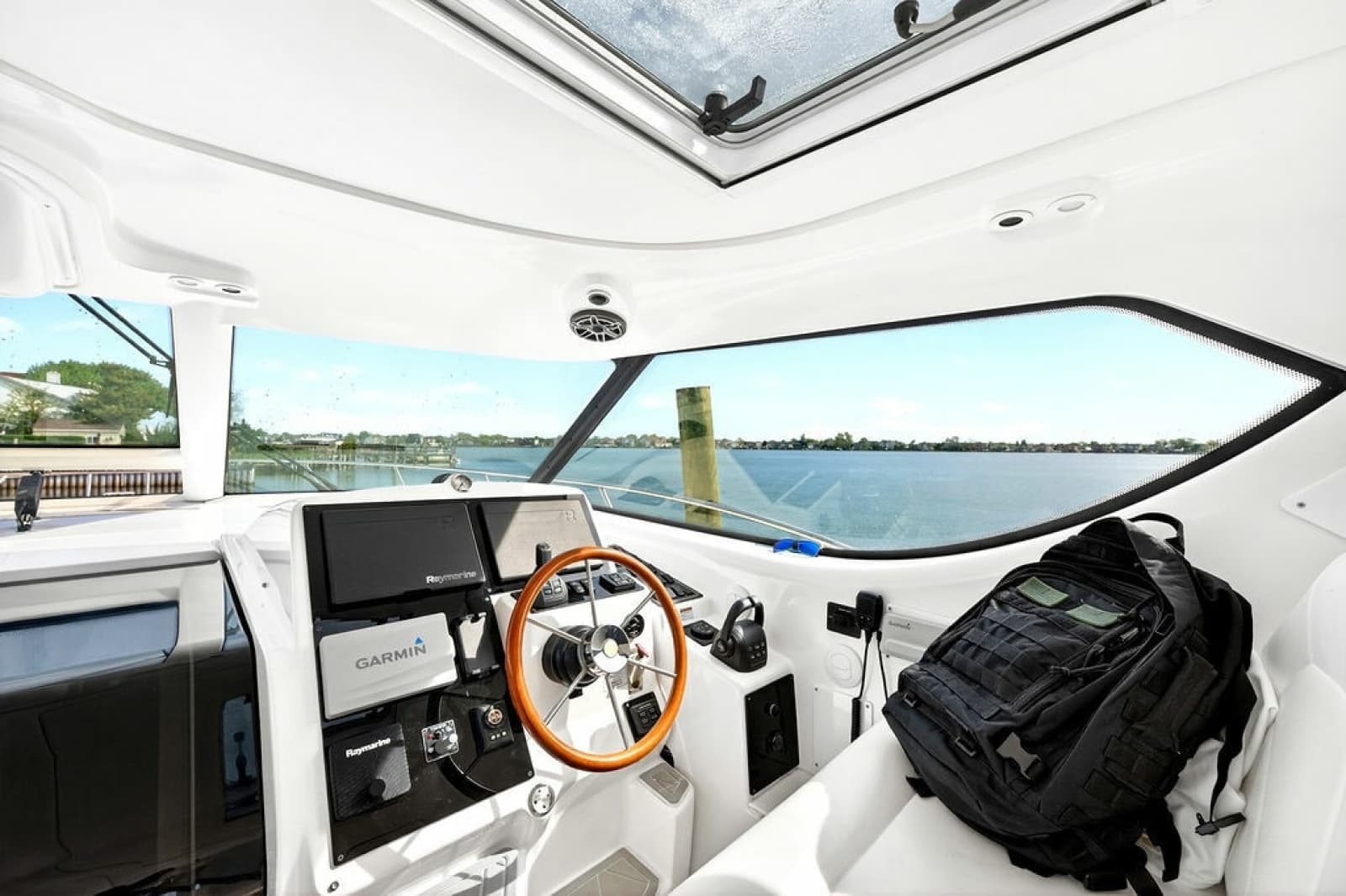 2006 Tiara Yachts 4300 Sovran - Photo 13