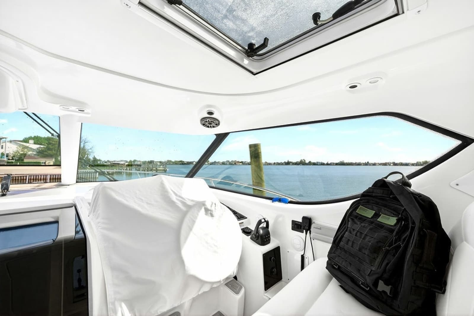 2006 Tiara Yachts 4300 Sovran - Photo 12
