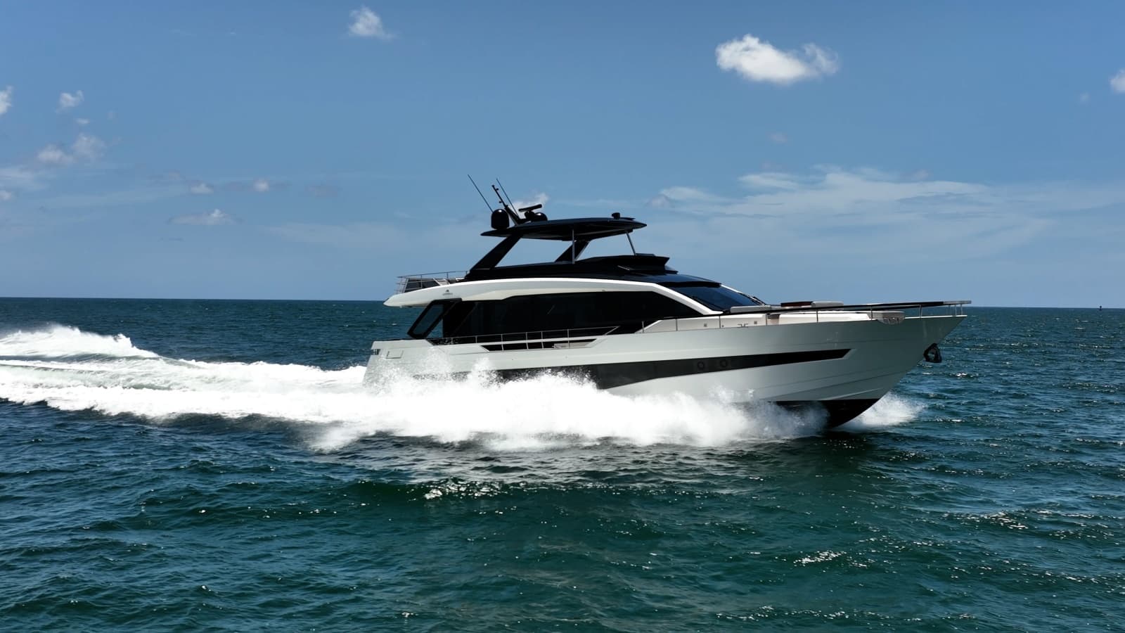 2023 Astondoa AS8 - Photo 2