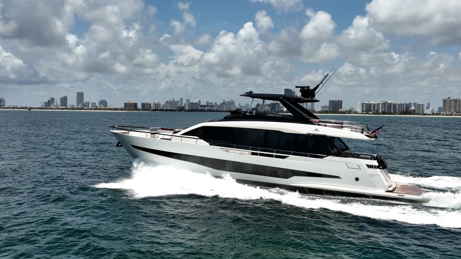2023 Astondoa AS8 - Photo 3