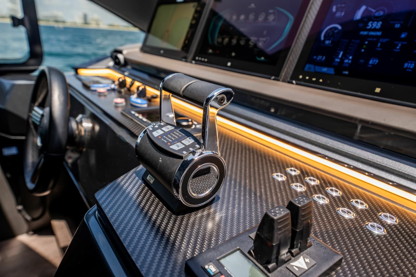 2023 Astondoa AS8 - Photo 69