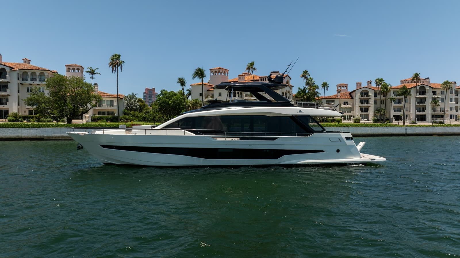 2023 Astondoa AS8 - Photo 15