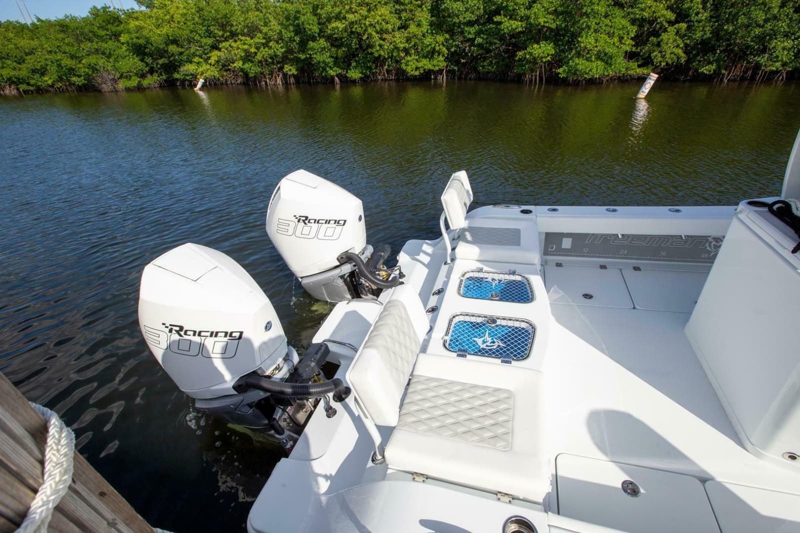 2023 Freeman 28 Bay Hybrid - Photo 14