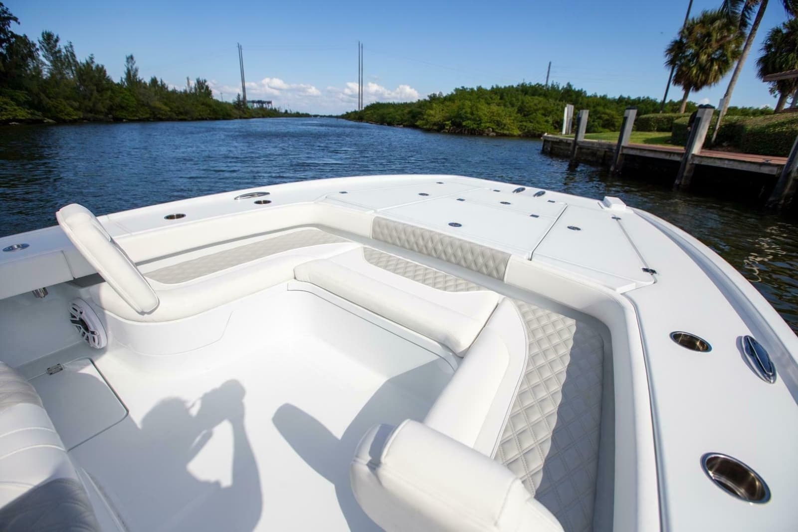 2023 Freeman 28 Bay Hybrid - Photo 22