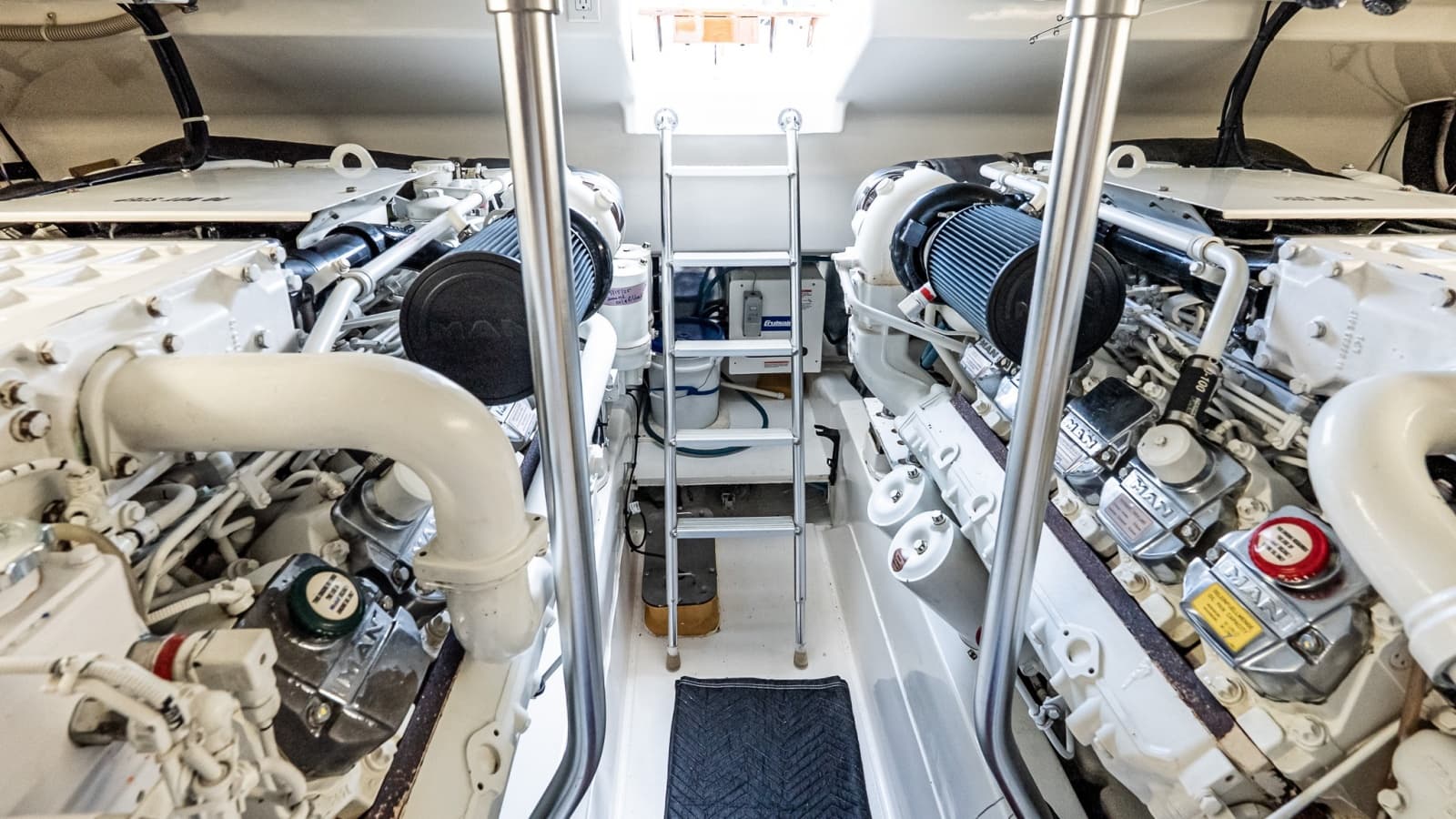 2007 Ocean Yachts 54 Super Sport - Photo 40