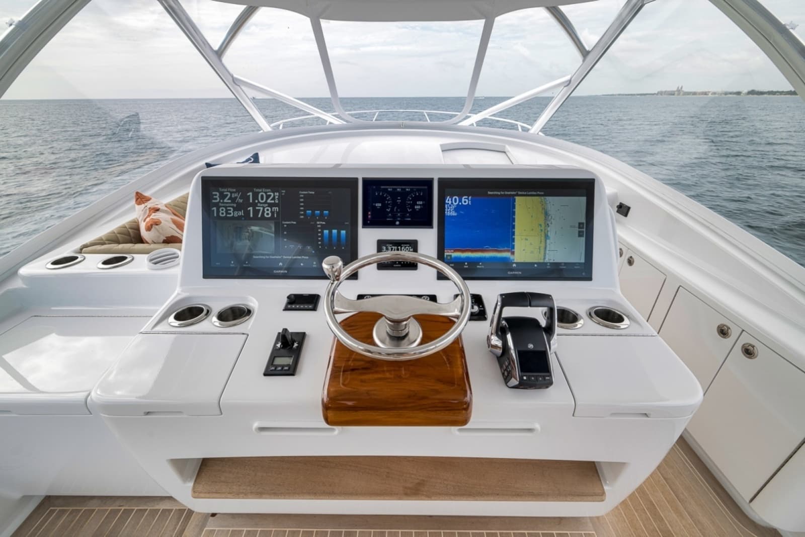 2024 Custom Carolina 40 Express - Photo 24