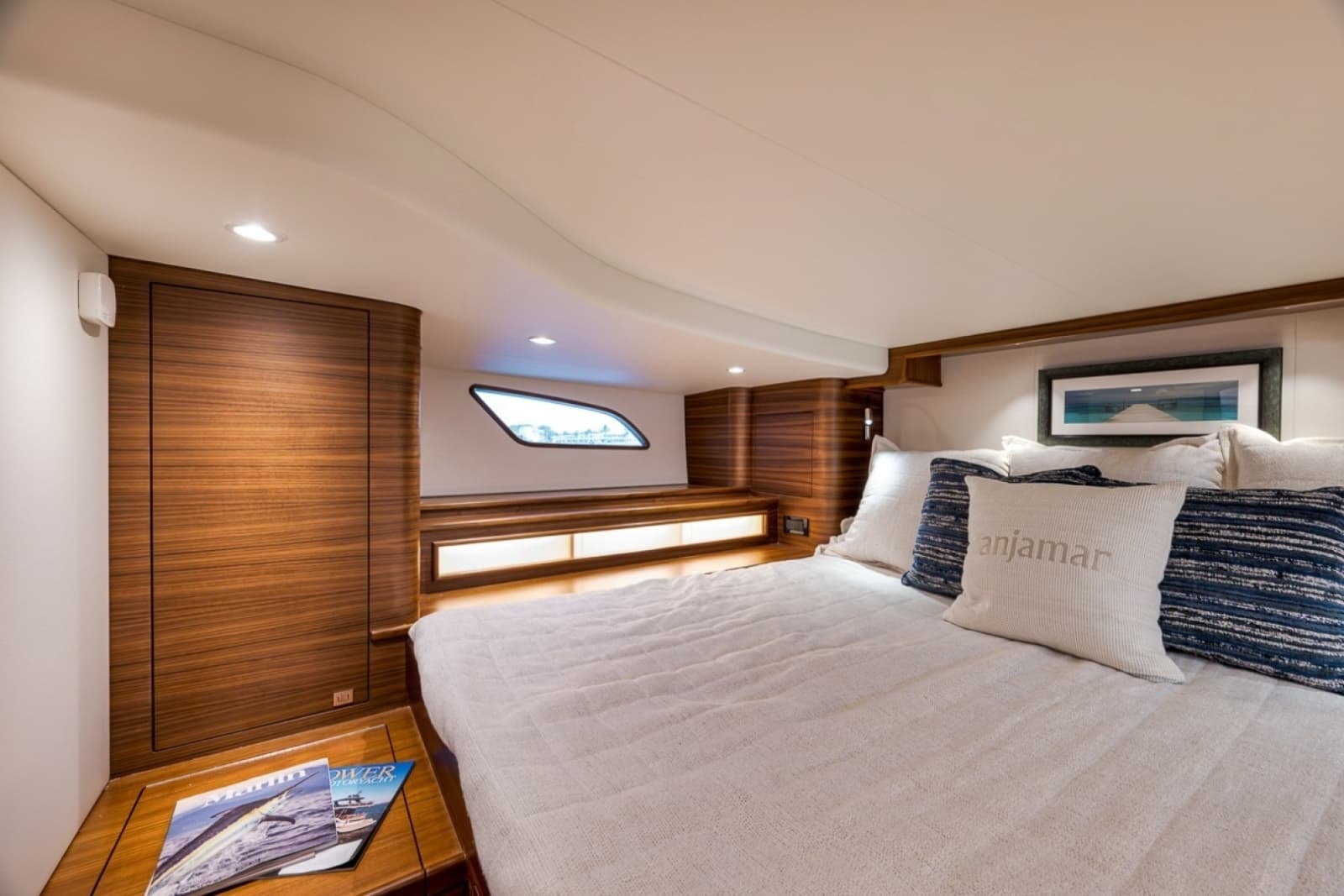 2024 Custom Carolina 40 Express - Photo 45