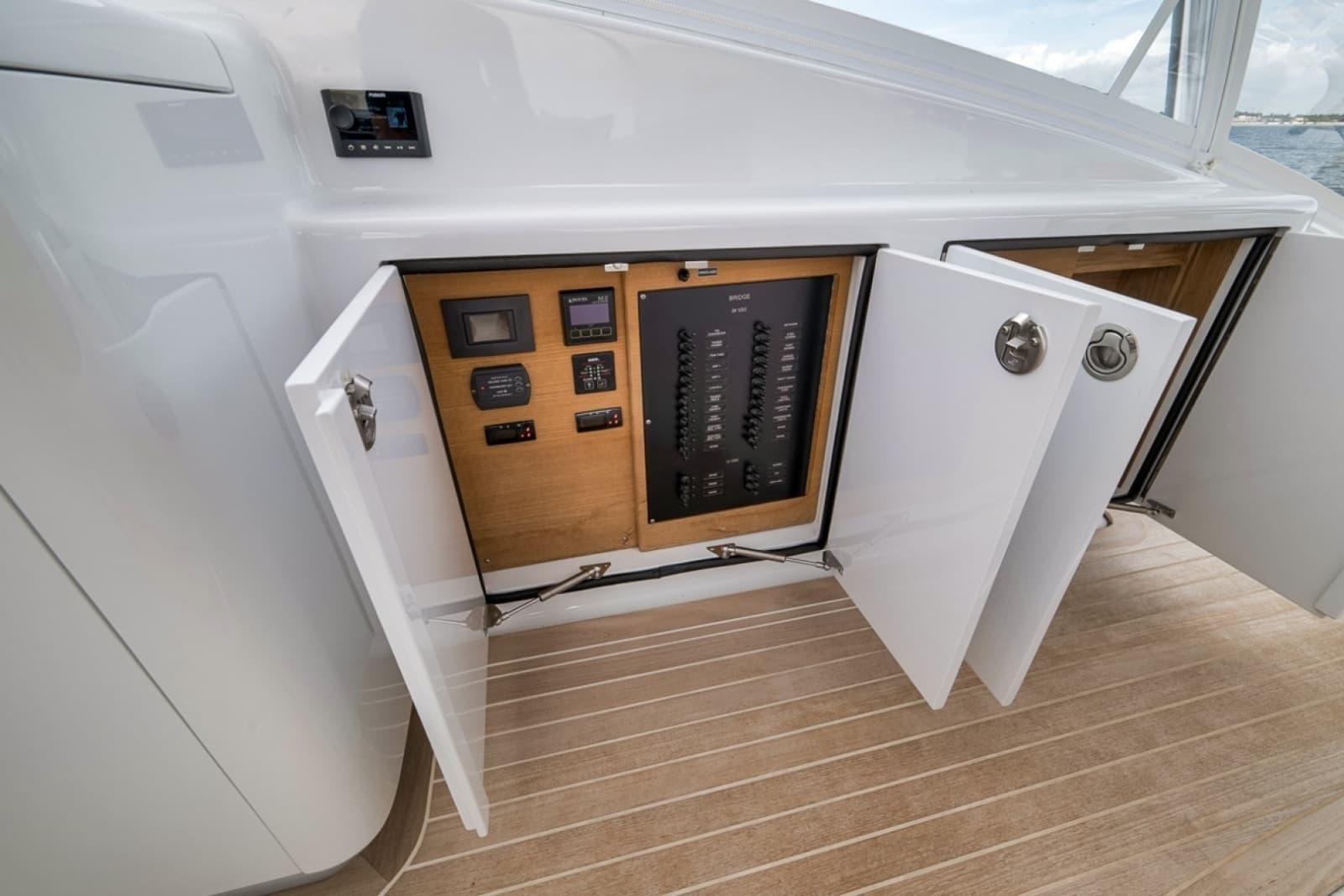 2024 Custom Carolina 40 Express - Photo 29