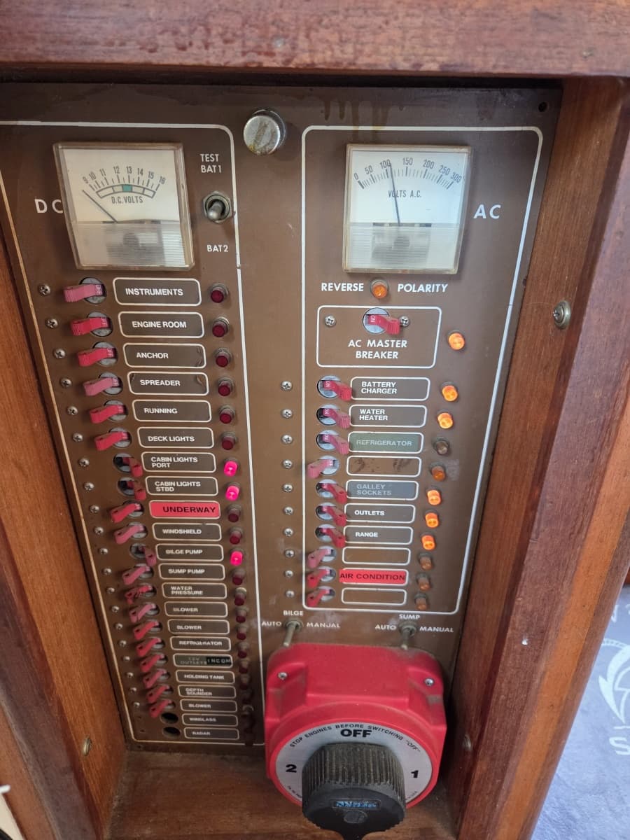 1982 C & L Sea Ranger Sundeck 39 - Photo 45