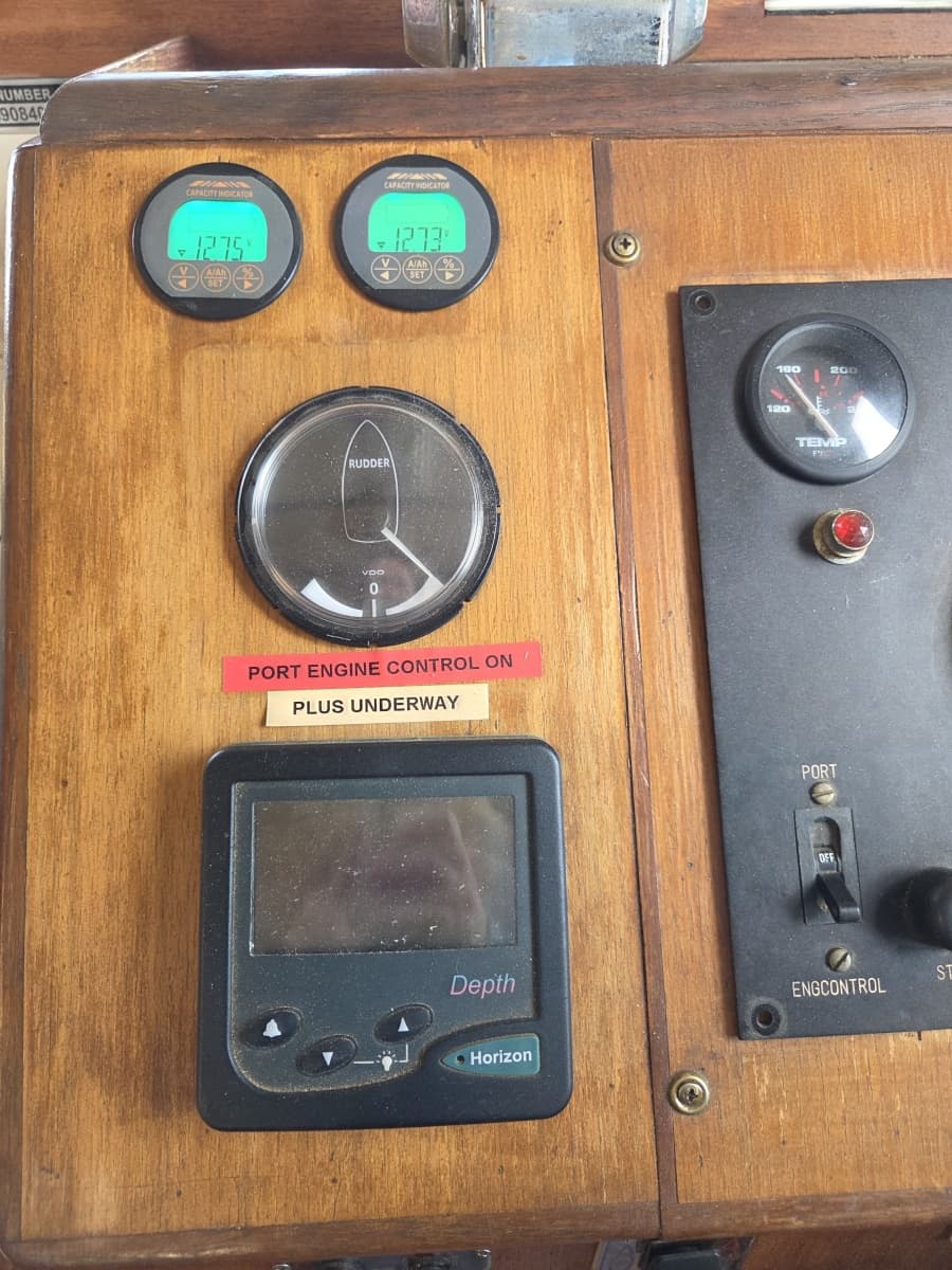 1982 C & L Sea Ranger Sundeck 39 - Photo 43