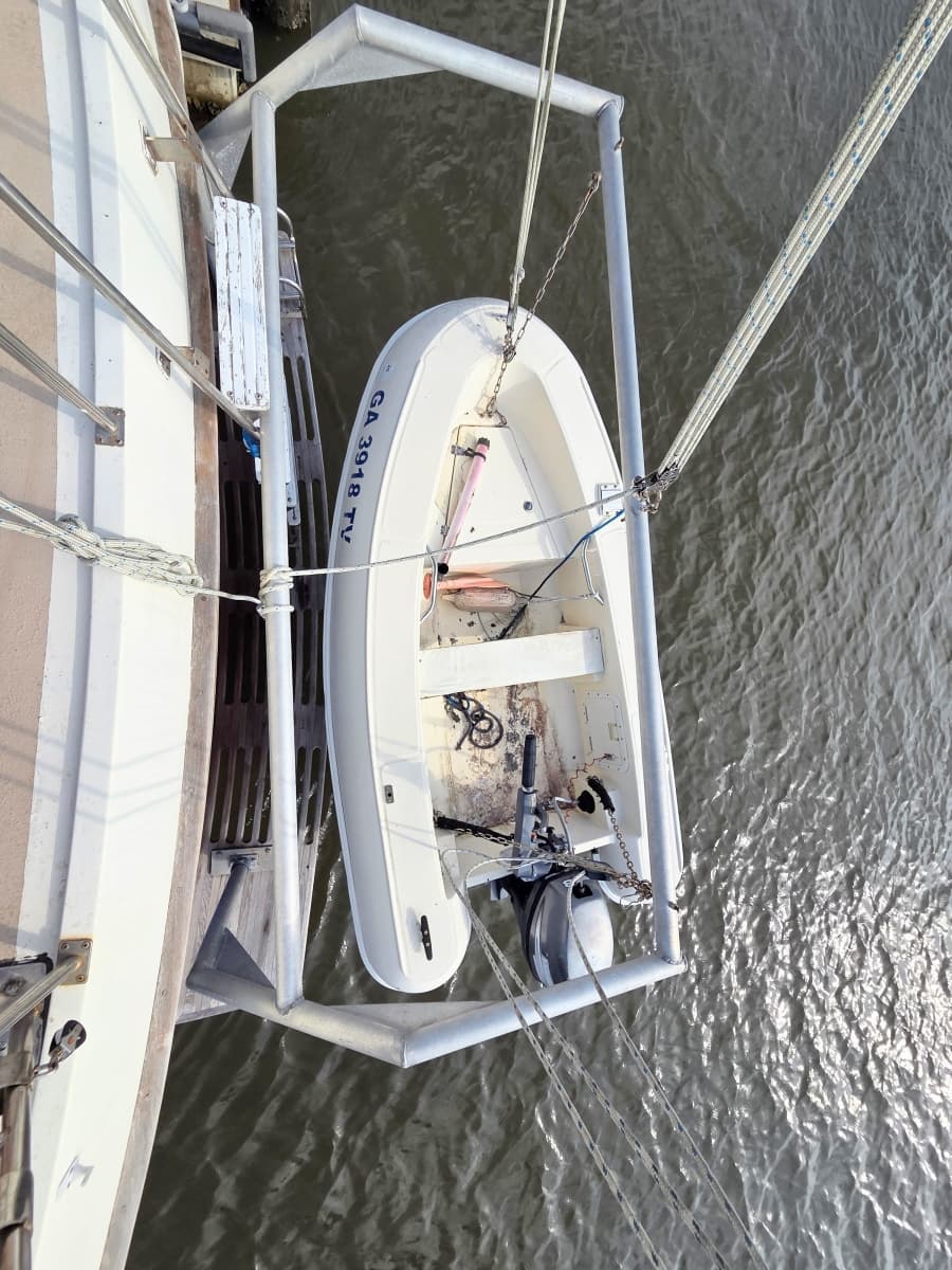 1982 C & L Sea Ranger Sundeck 39 - Photo 25