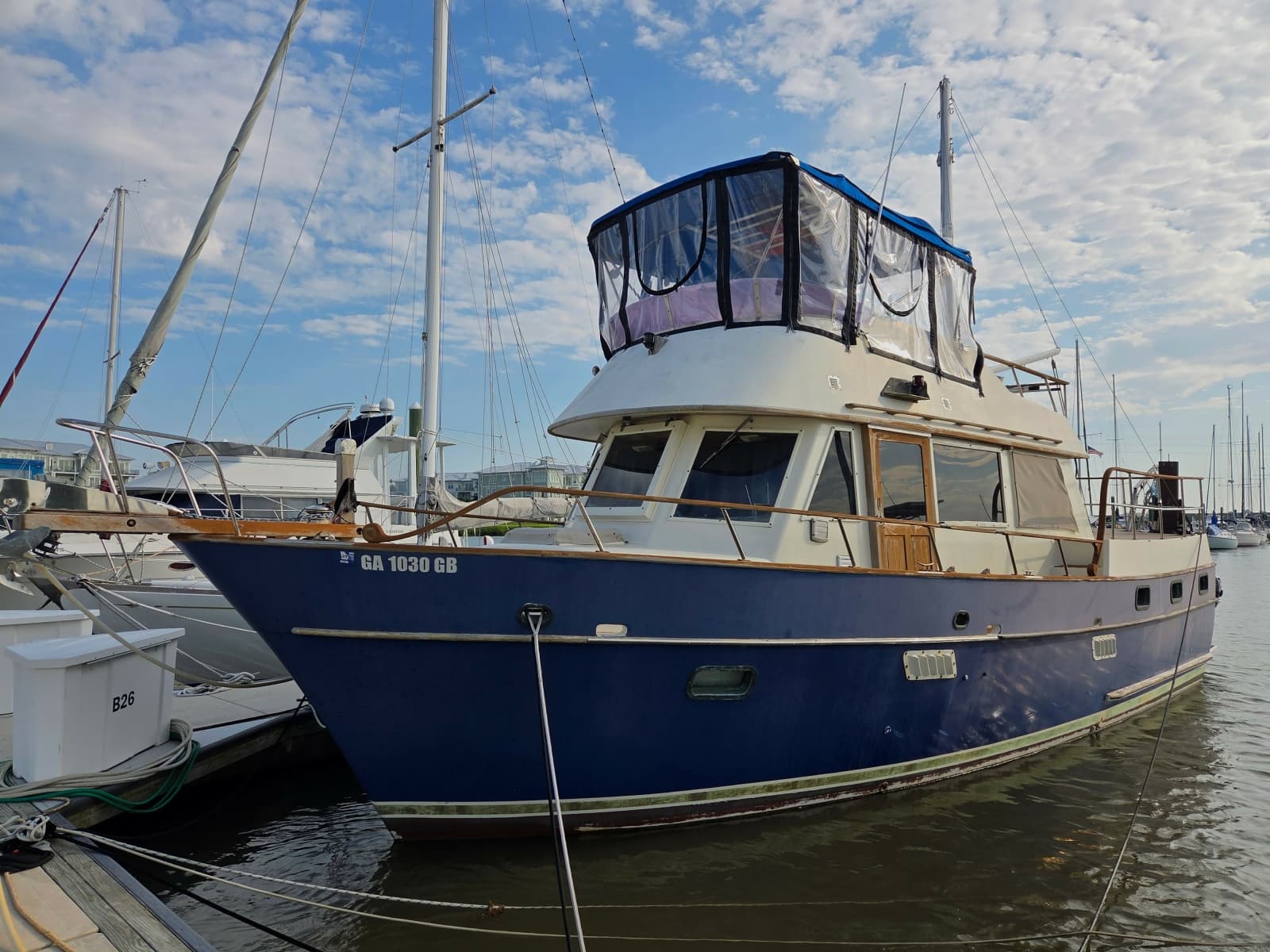 1982 C & L Sea Ranger Sundeck 39 - Photo 1
