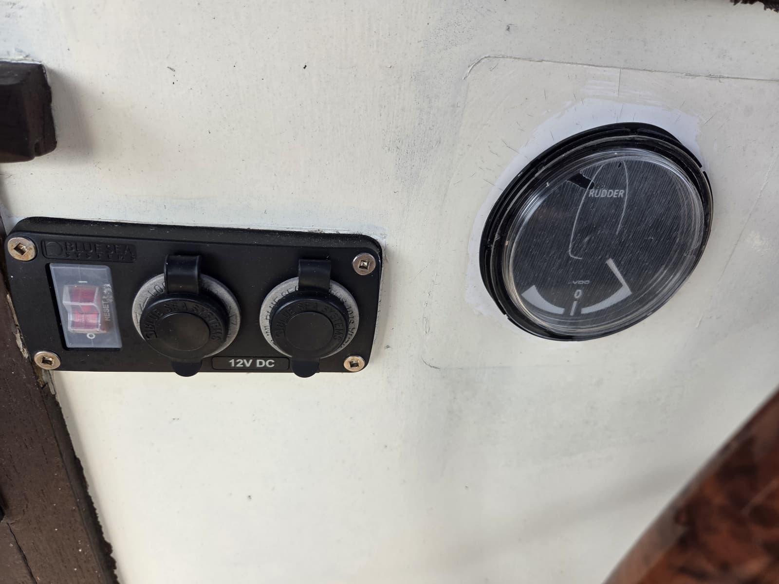 1982 C & L Sea Ranger Sundeck 39 - Photo 30