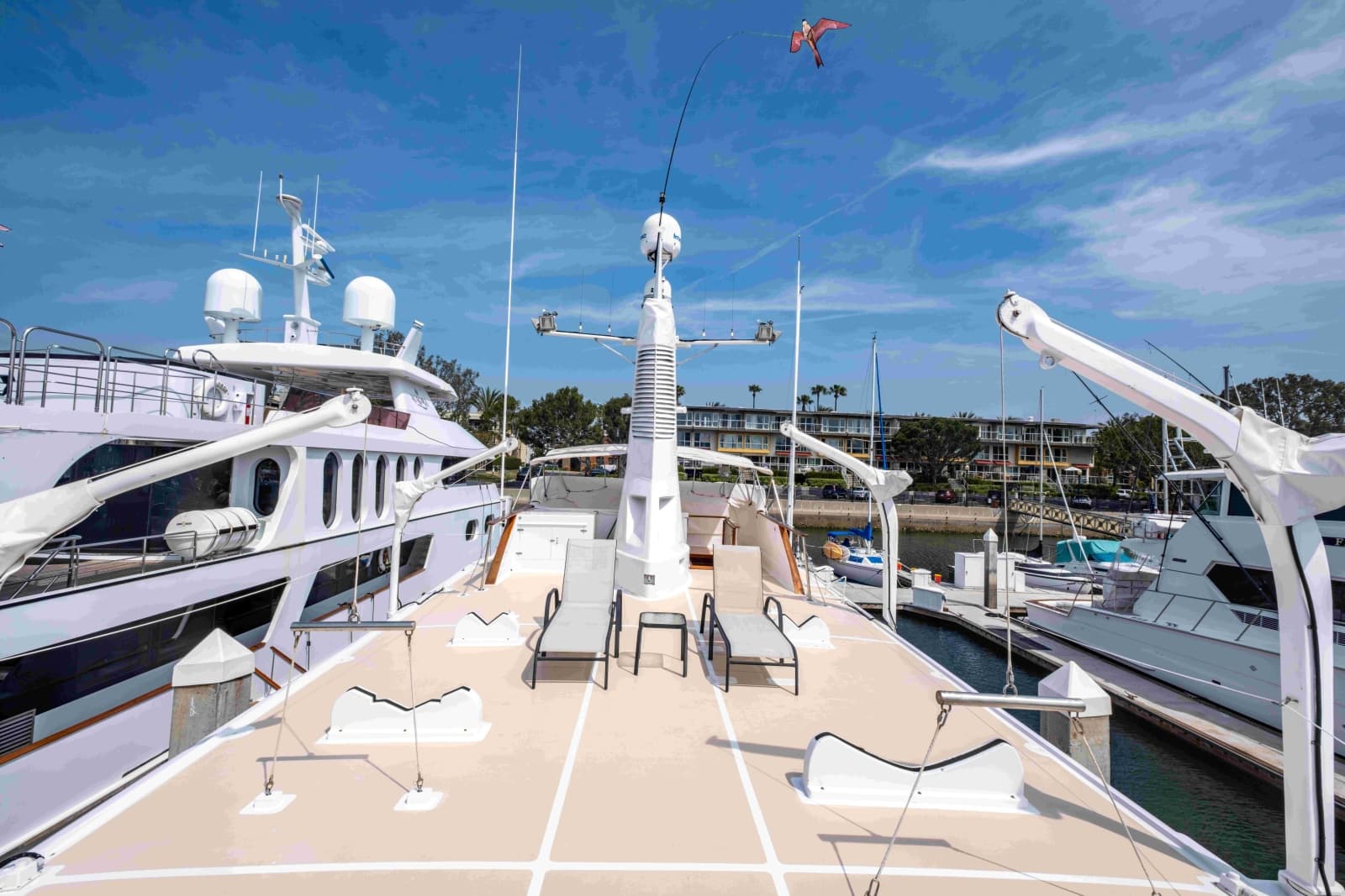 1972 Offshore Yachts  - Photo 39