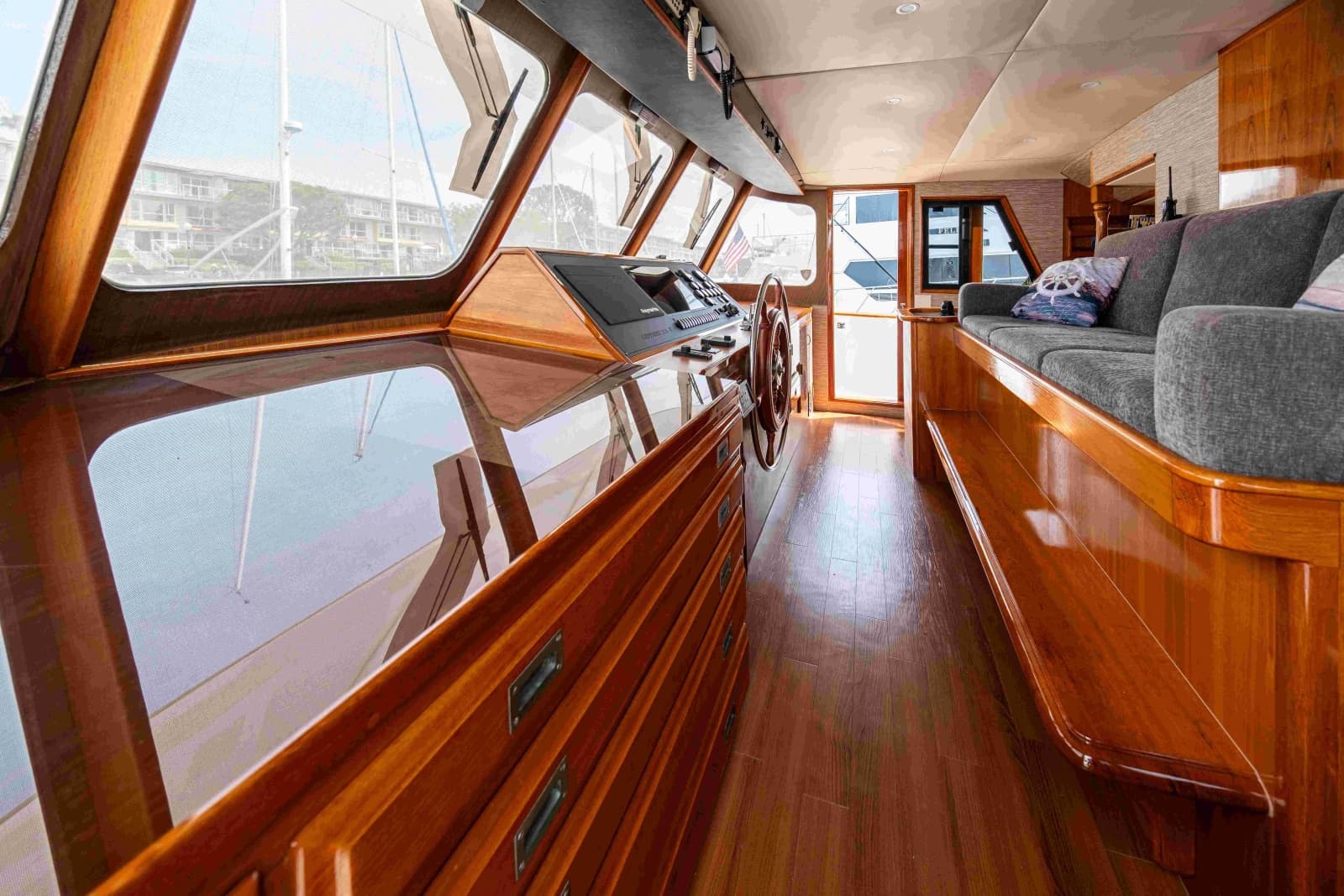 1972 Offshore Yachts  - Photo 13