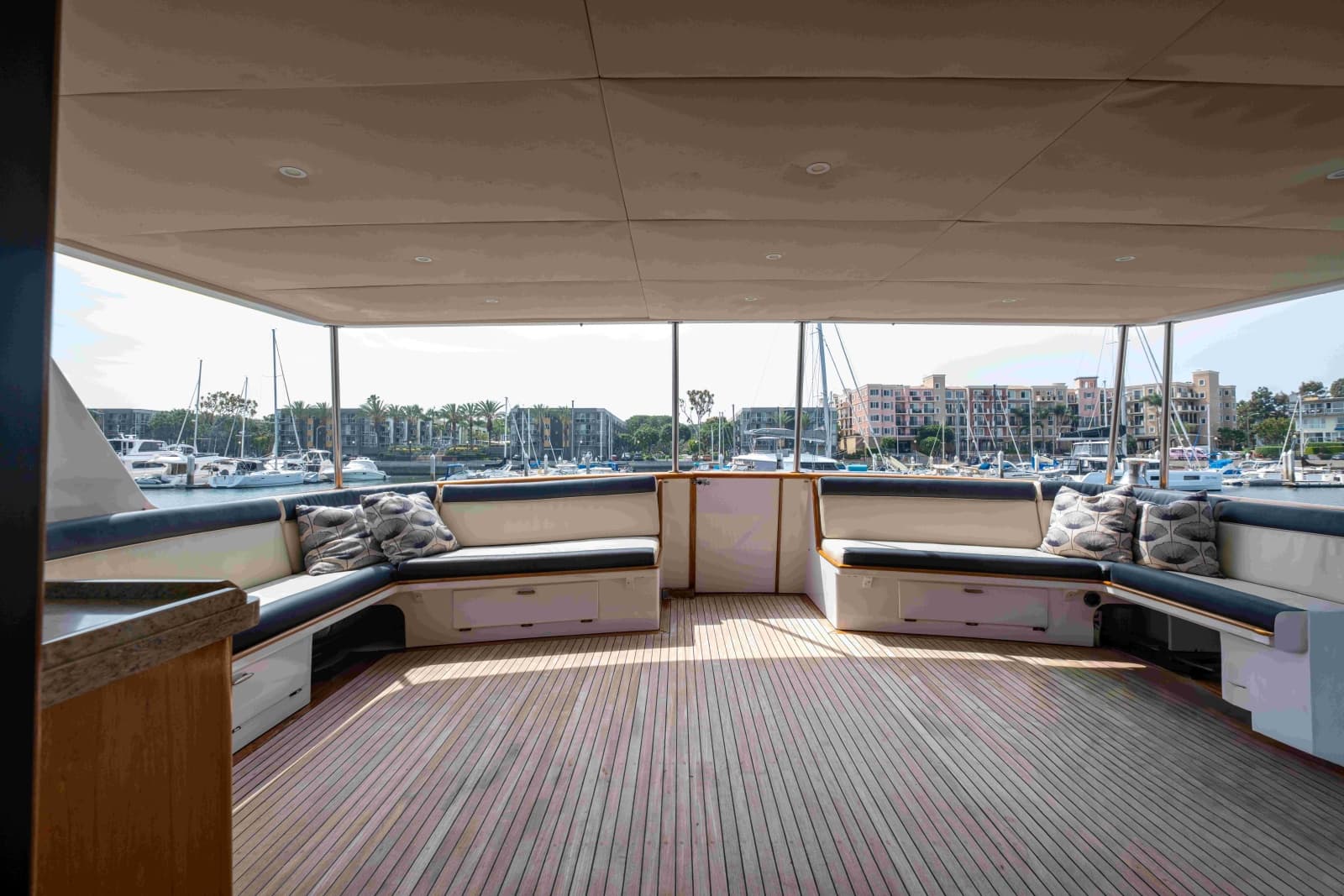 1972 Offshore Yachts  - Photo 2