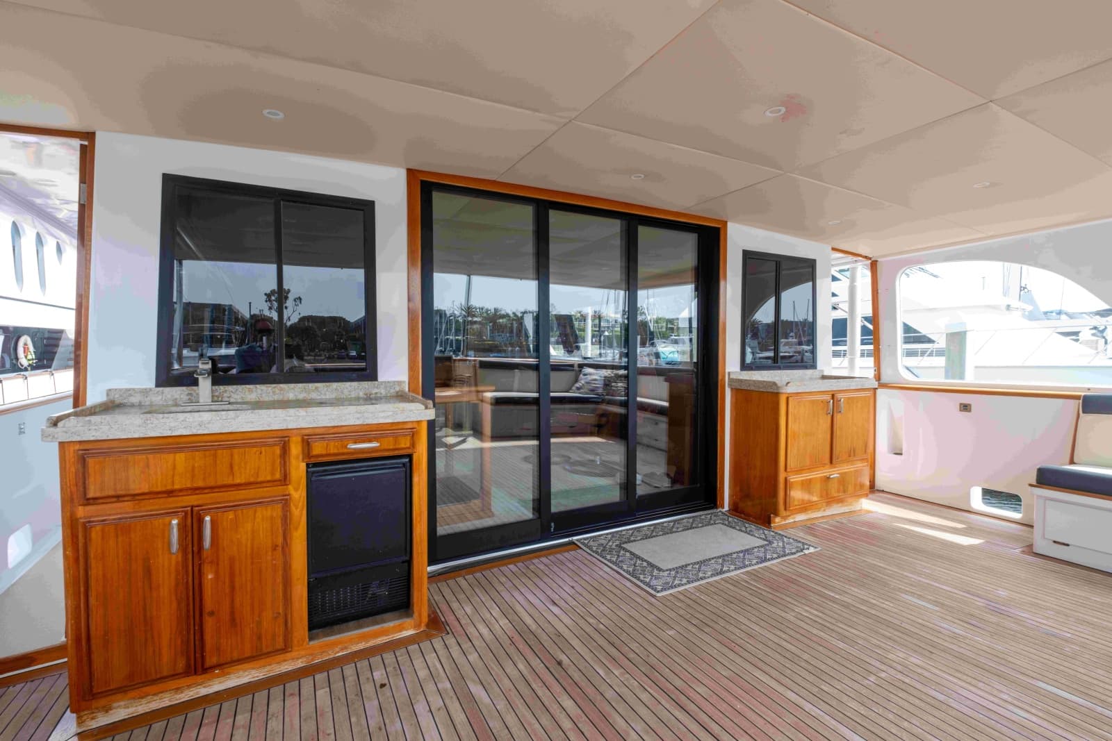 1972 Offshore Yachts  - Photo 3