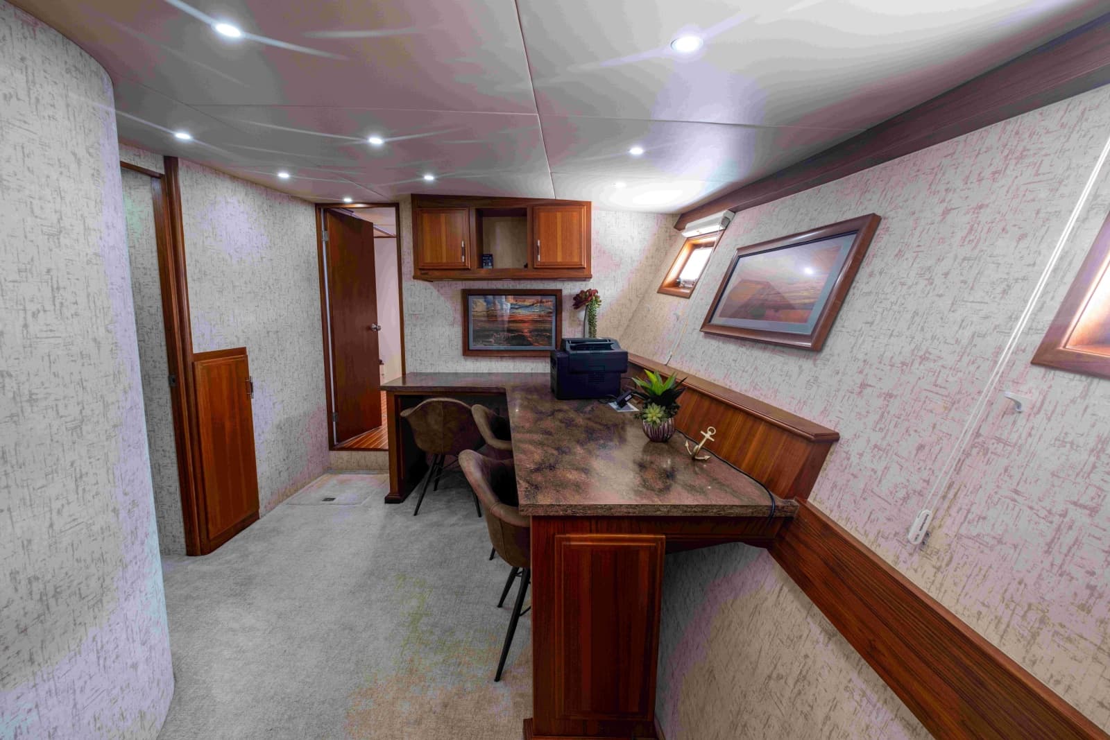1972 Offshore Yachts  - Photo 28