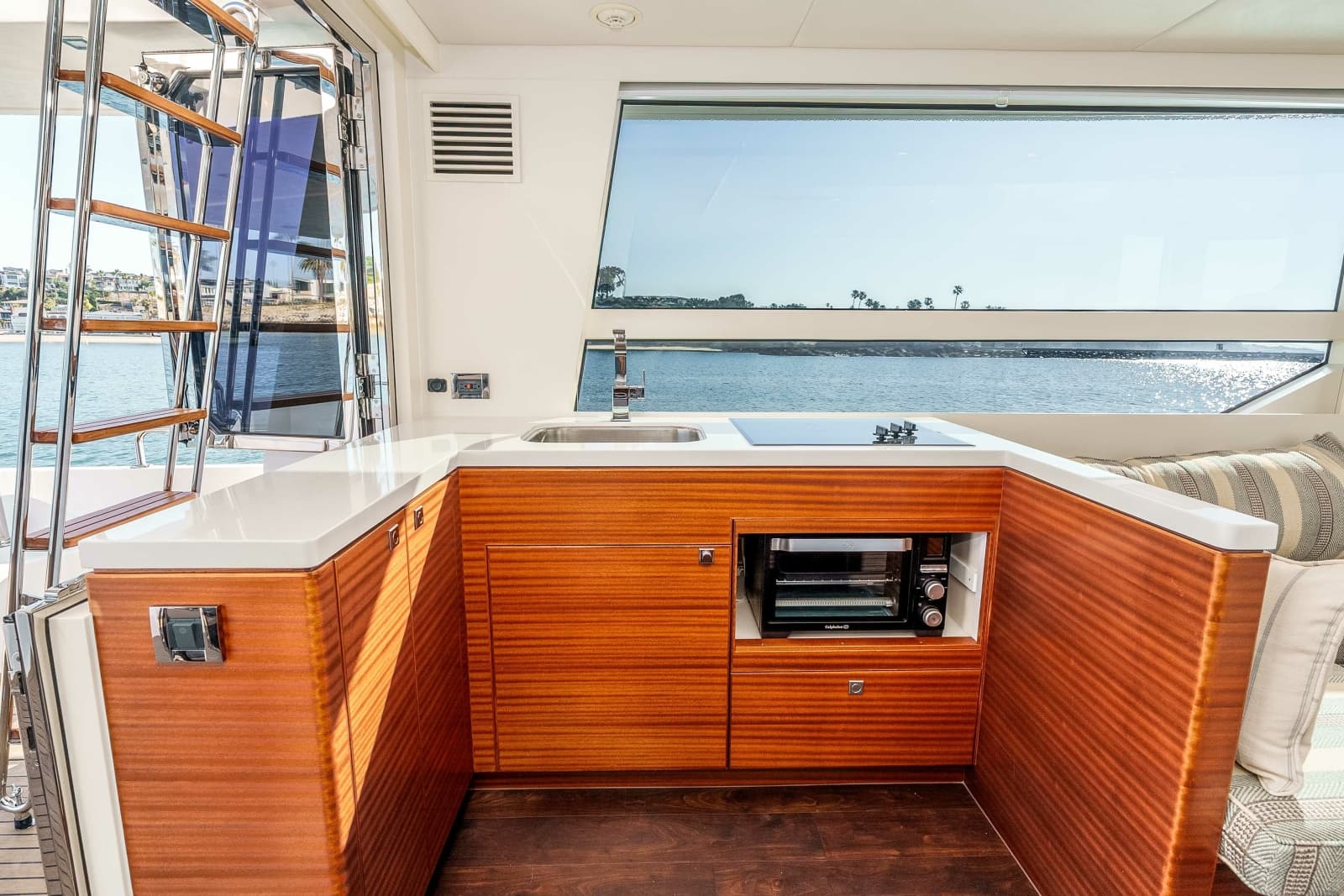 2021 Outback Yachts Outback 50 - Photo 9
