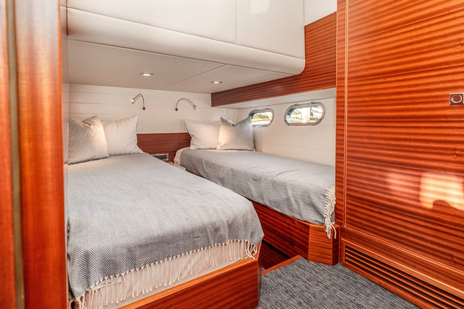 2021 Outback Yachts Outback 50 - Photo 19