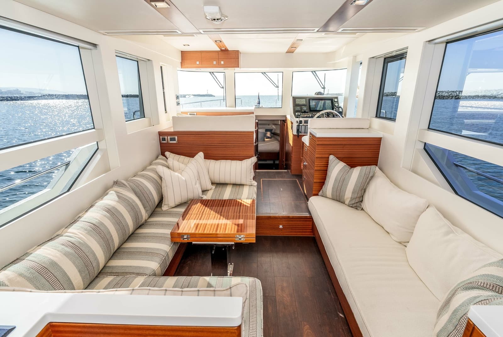 2021 Outback Yachts Outback 50 - Photo 10