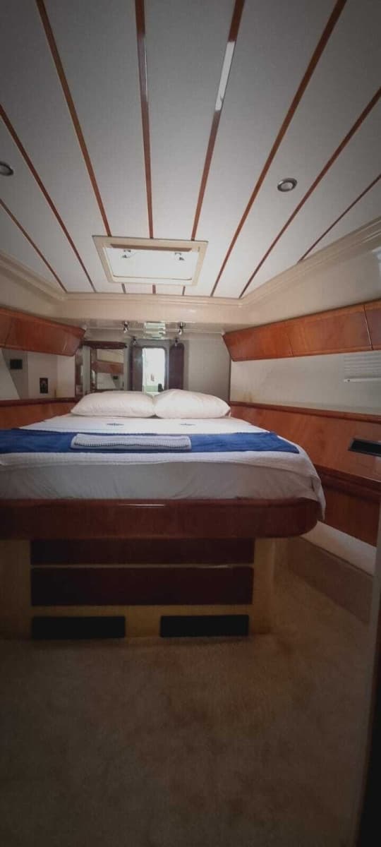 2001 Ferretti Yachts  - Photo 39