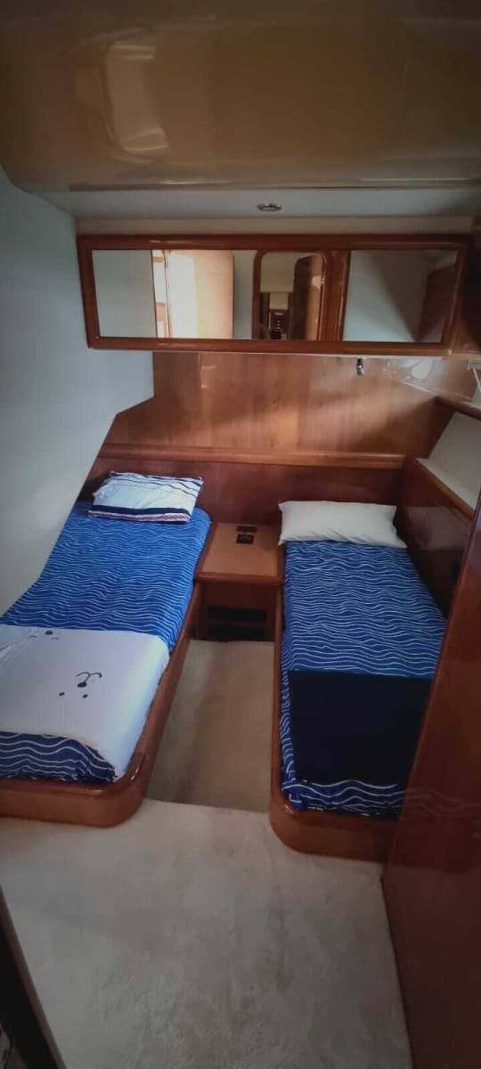 2001 Ferretti Yachts  - Photo 44