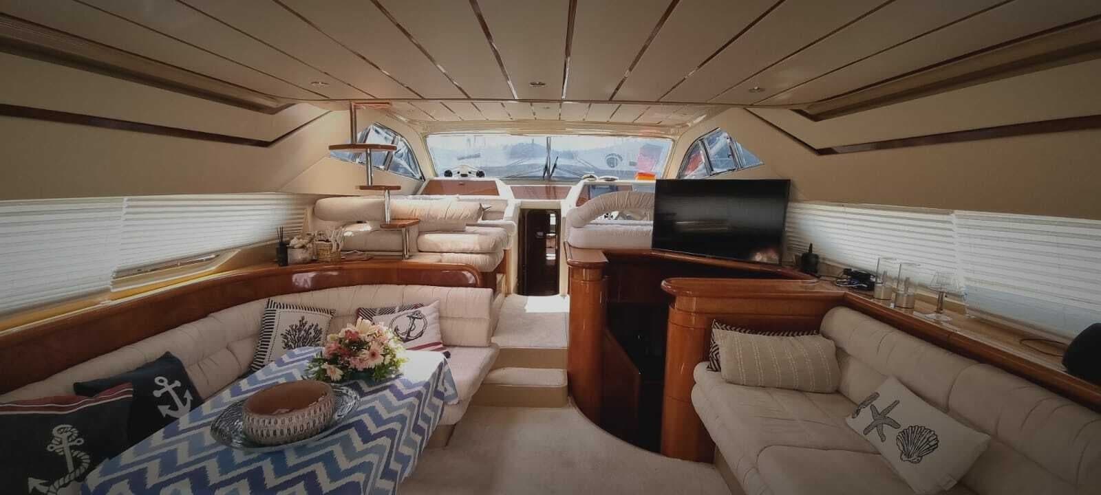 2001 Ferretti Yachts  - Photo 11