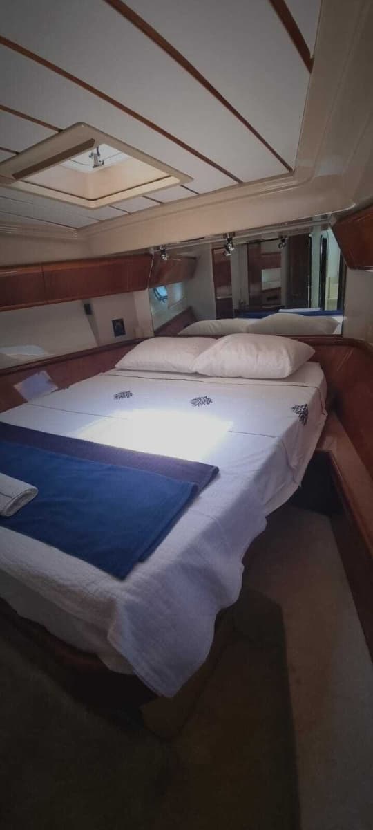 2001 Ferretti Yachts  - Photo 34