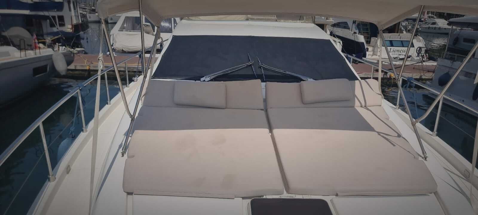2001 Ferretti Yachts  - Photo 3