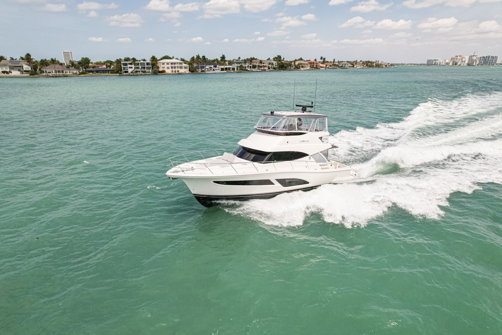 2025 Riviera 46 Sports Motor Yacht - Photo 8