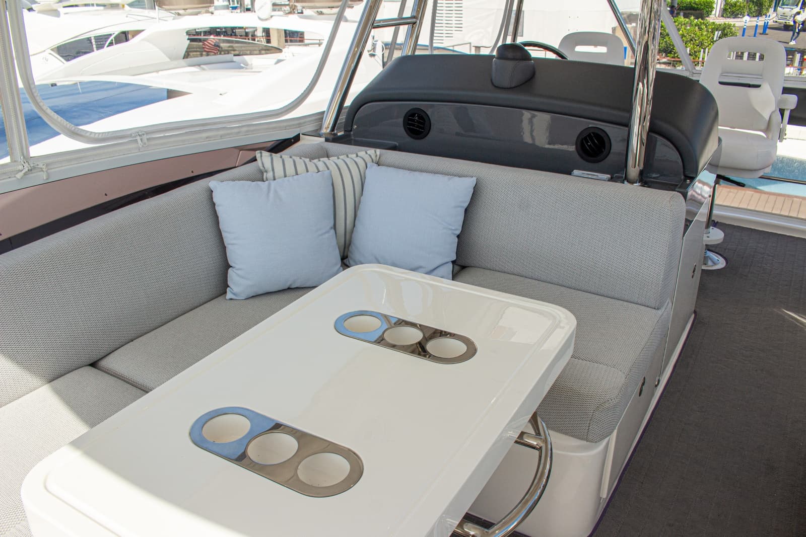 2025 Riviera 46 Sports Motor Yacht - Photo 54