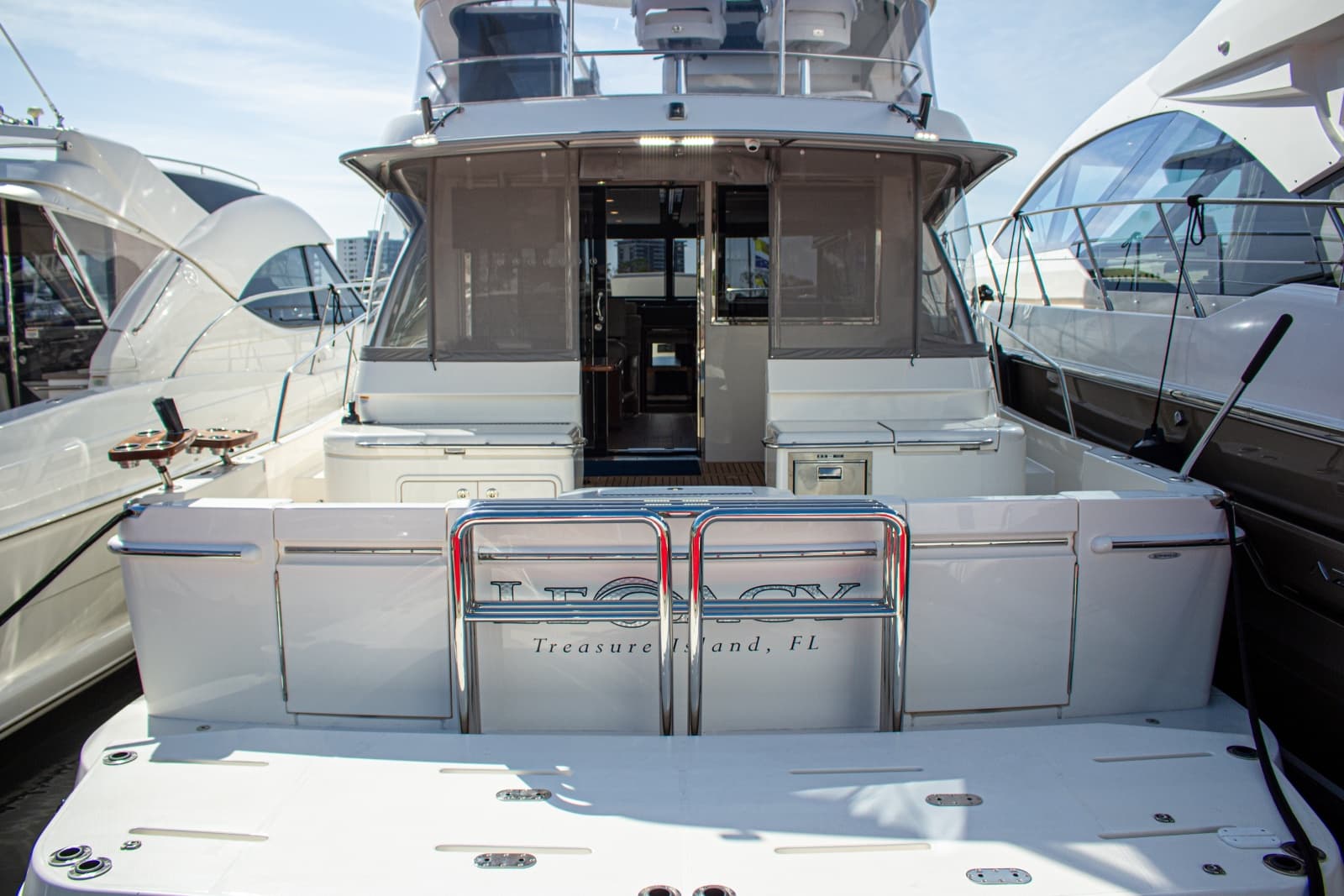 2025 Riviera 46 Sports Motor Yacht - Photo 23