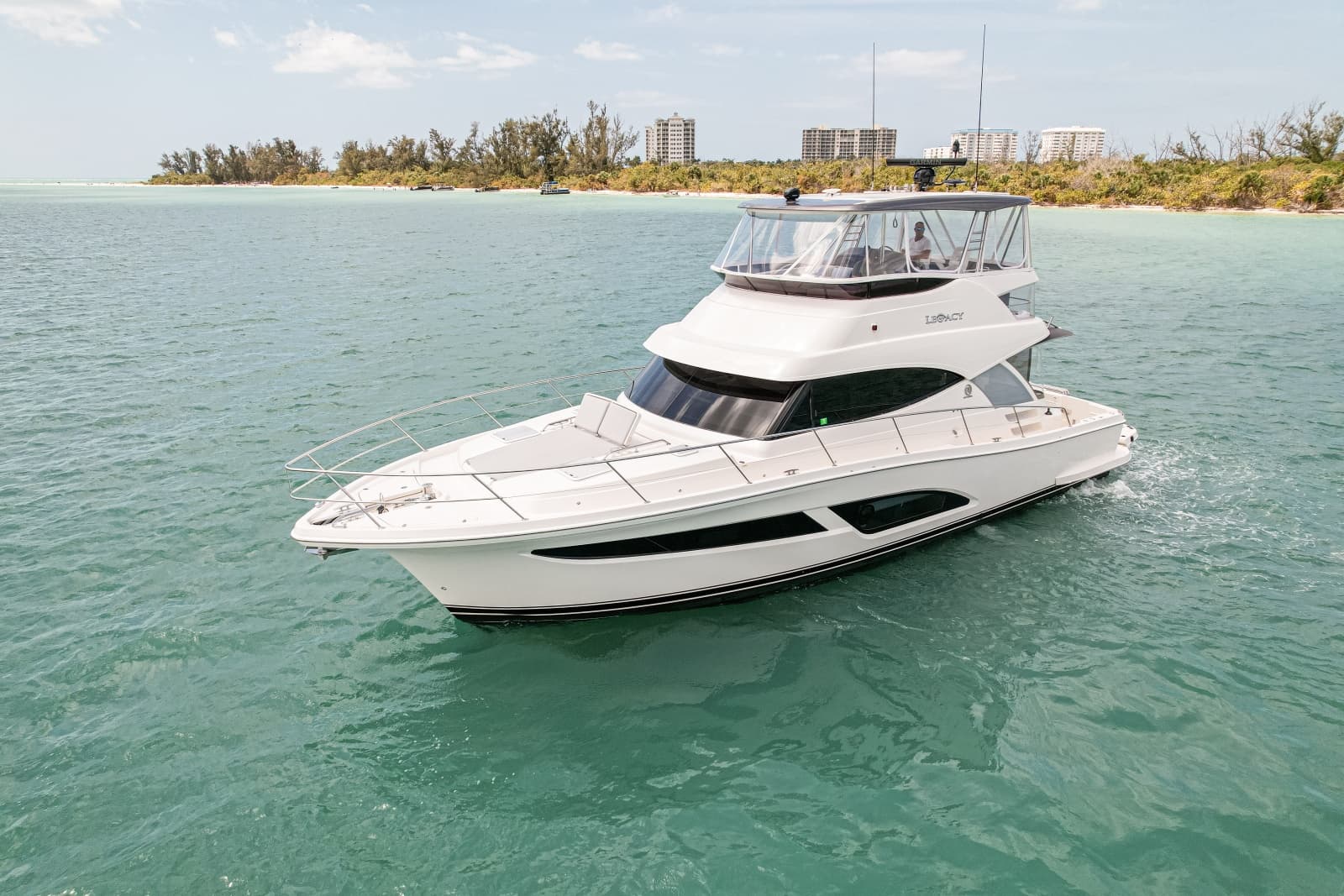 2025 Riviera 46 Sports Motor Yacht - Photo 11