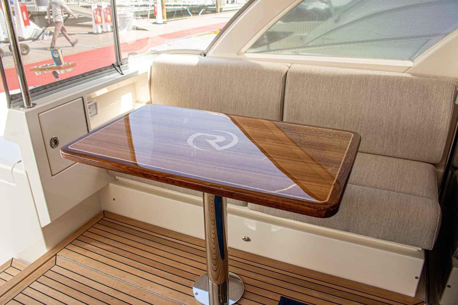 2025 Riviera 46 Sports Motor Yacht - Photo 60