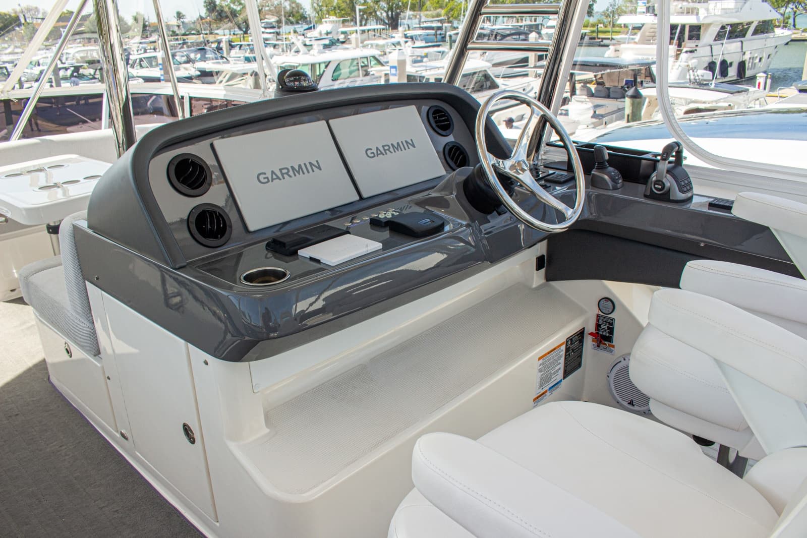 2025 Riviera 46 Sports Motor Yacht - Photo 49
