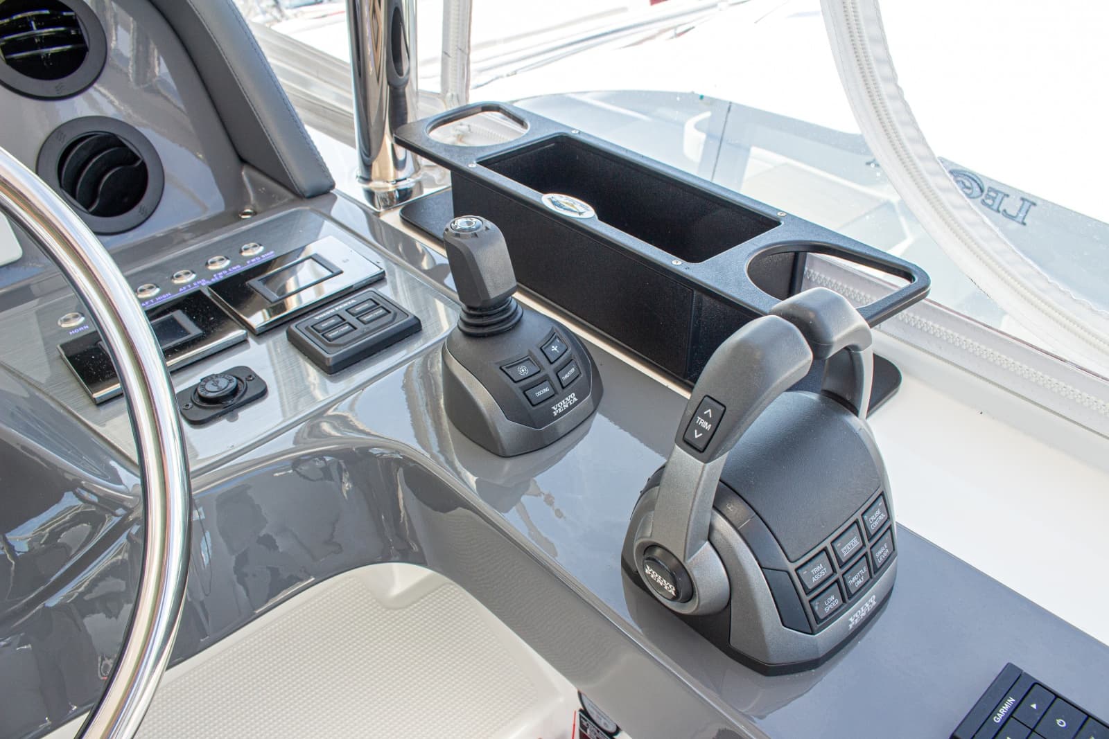 2025 Riviera 46 Sports Motor Yacht - Photo 53