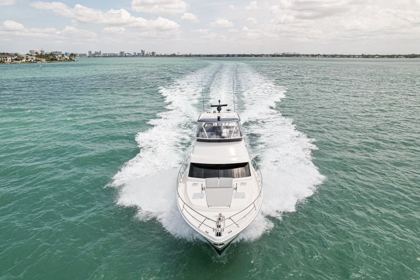 2025 Riviera 46 Sports Motor Yacht - Photo 9