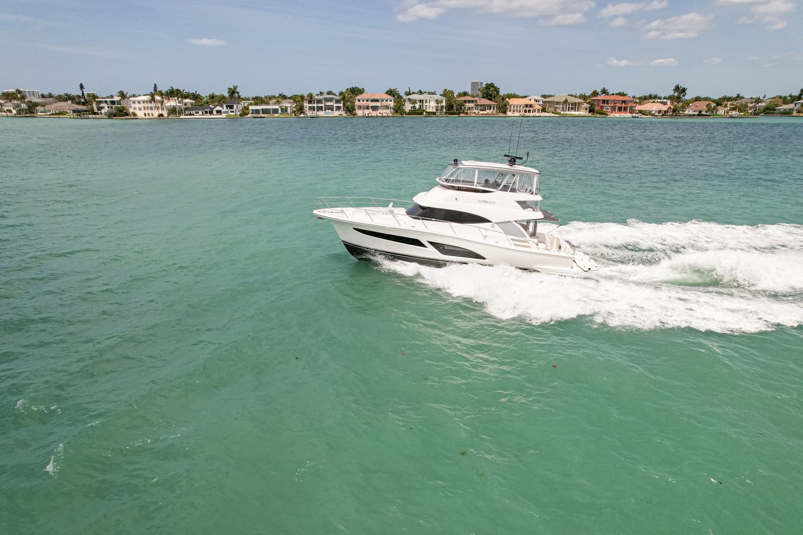 2025 Riviera 46 Sports Motor Yacht - Photo 6