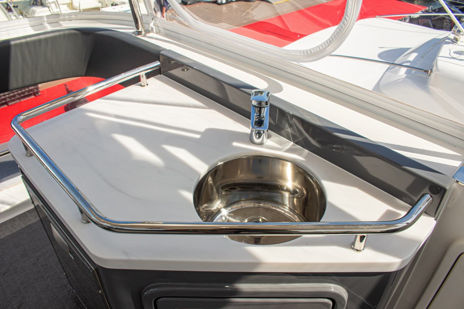 2025 Riviera 46 Sports Motor Yacht - Photo 51