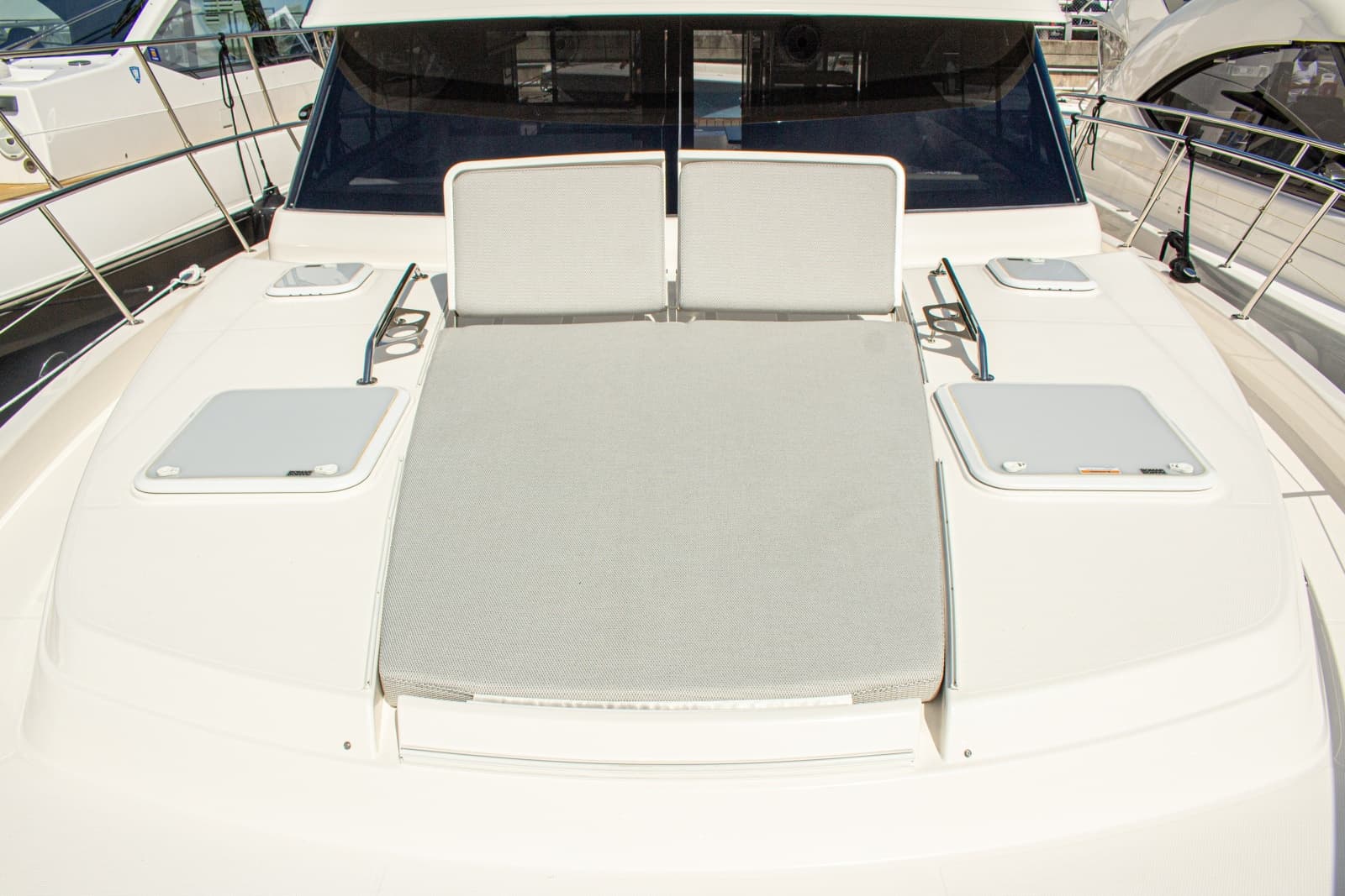 2025 Riviera 46 Sports Motor Yacht - Photo 63