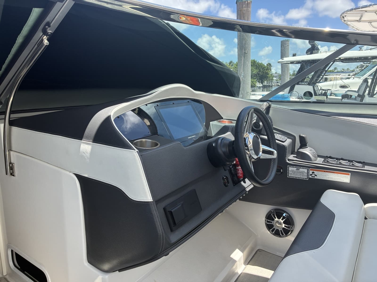 2023 Regal  - Photo 4