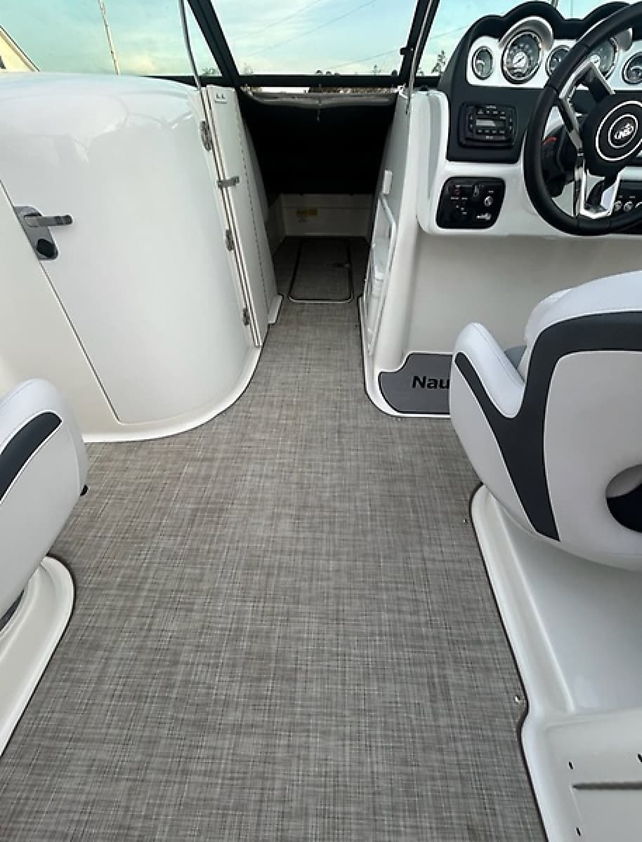 2021 NauticStar 240 - Photo 6