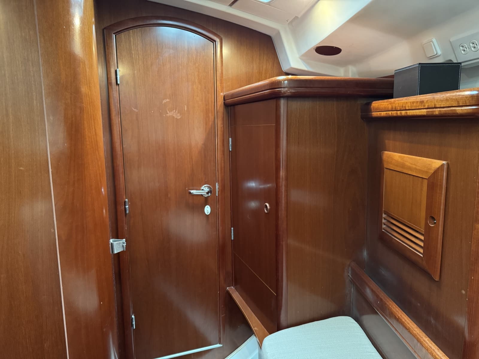 2004 Beneteau 423 - Photo 68
