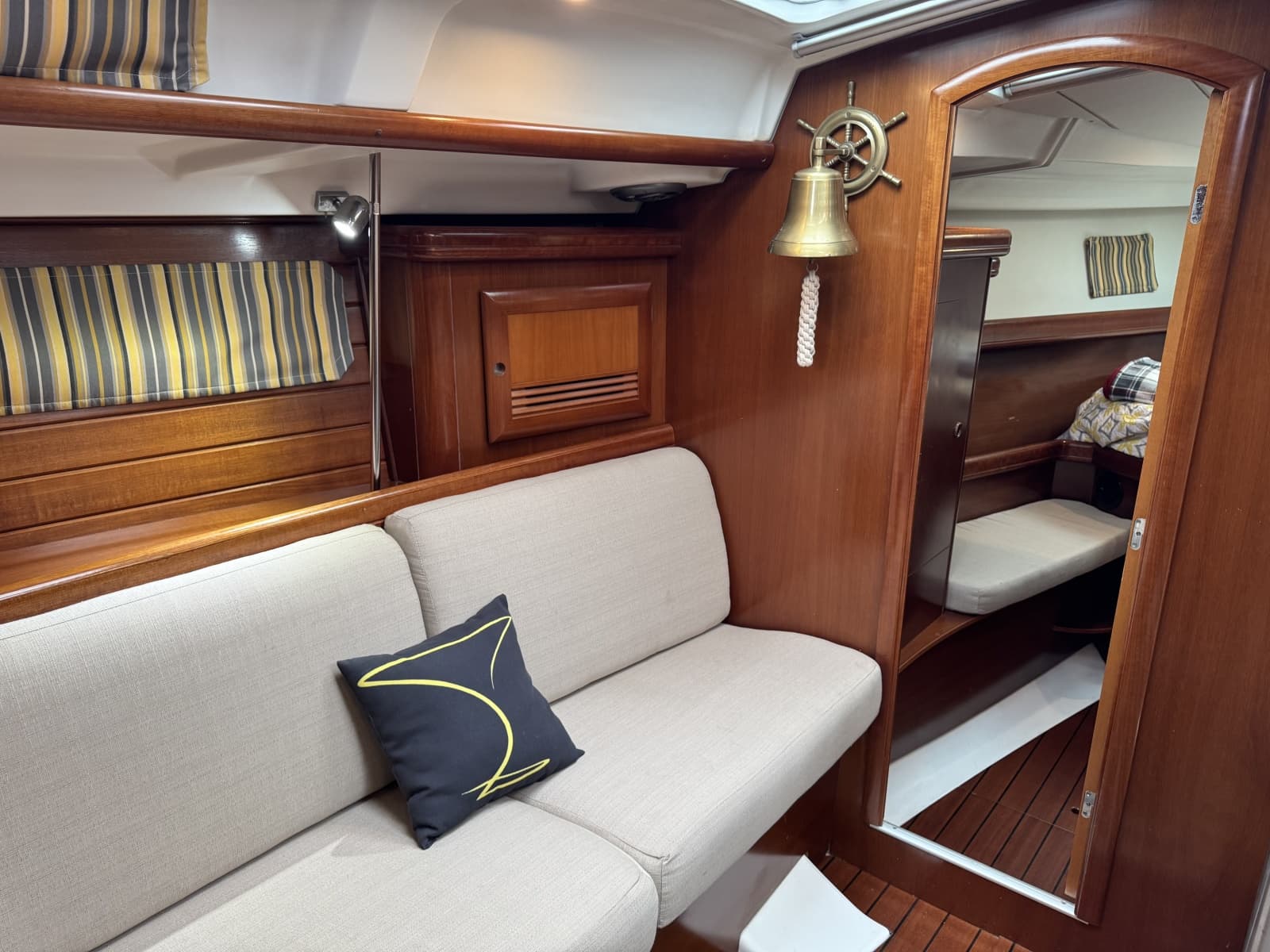 2004 Beneteau 423 - Photo 45
