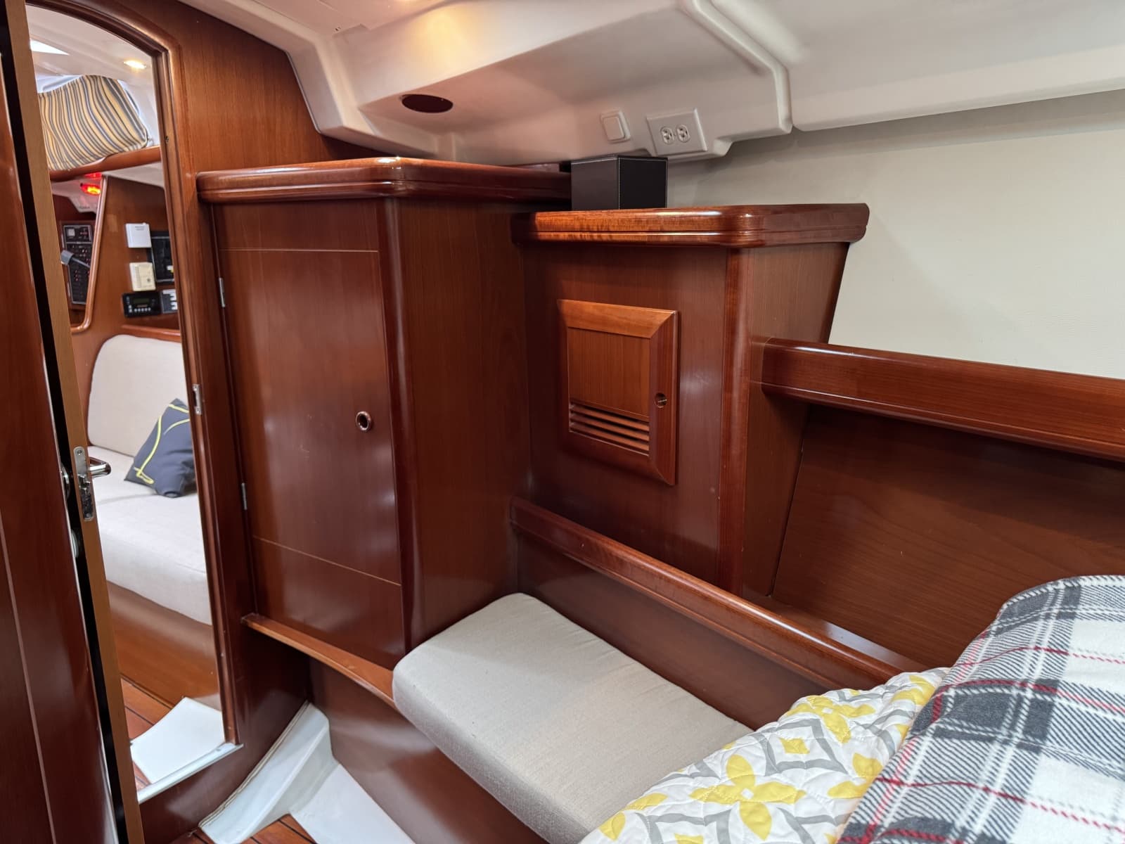 2004 Beneteau 423 - Photo 67