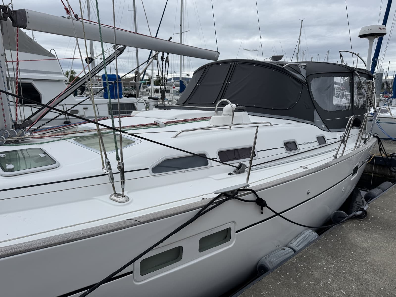 2004 Beneteau 423 - Photo 2