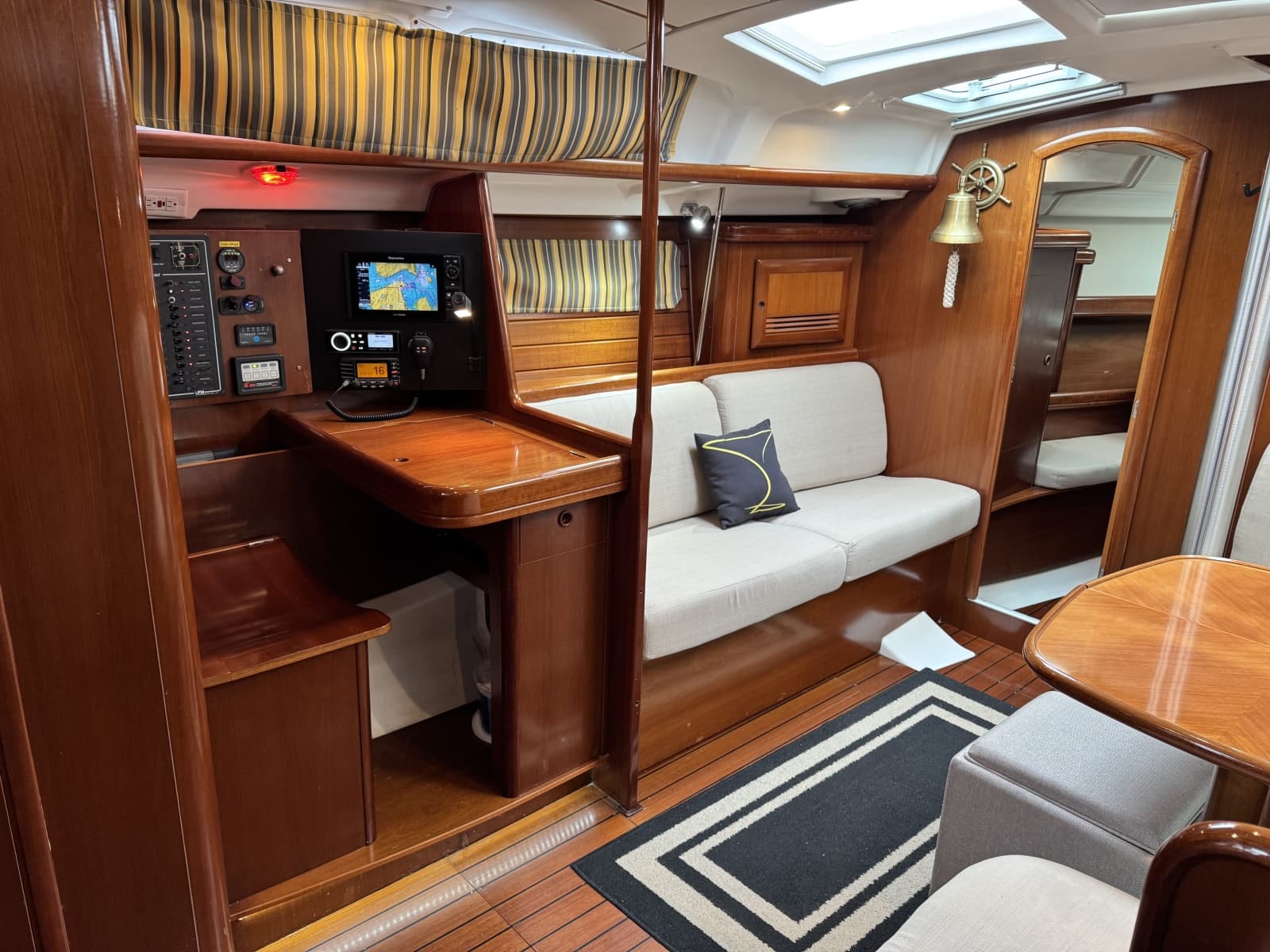 2004 Beneteau 423 - Photo 36