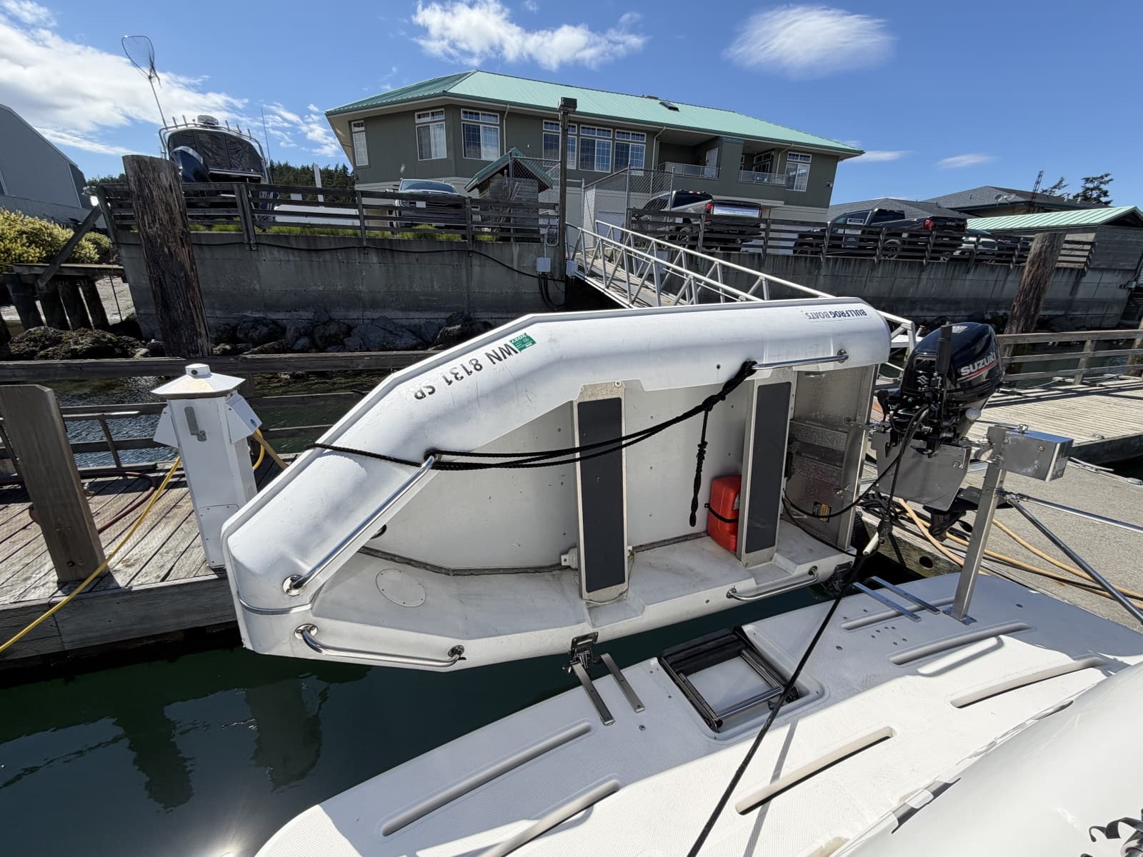 2004 Meridian 411 - Photo 34