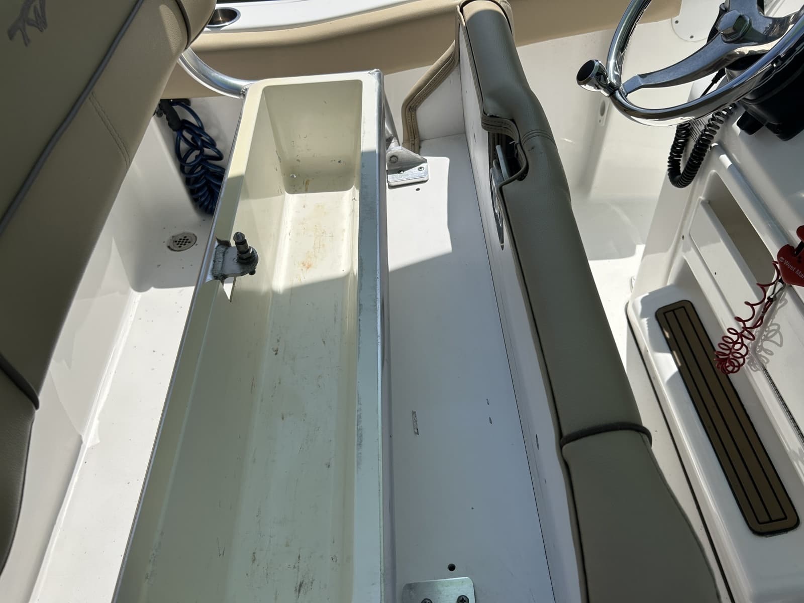 2016 Tidewater 210LXF - Photo 17